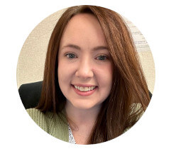 Photo of Courtney McCarter.